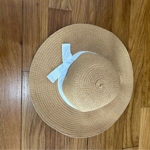 Old Navy Tan Kids Sun Hat with White Bow